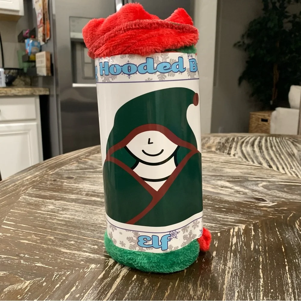 Holiday Hooded Blanket “Elf”